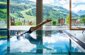 sun_lodge_indoorpool_c_michael_tieber_photography_schladming-appartements